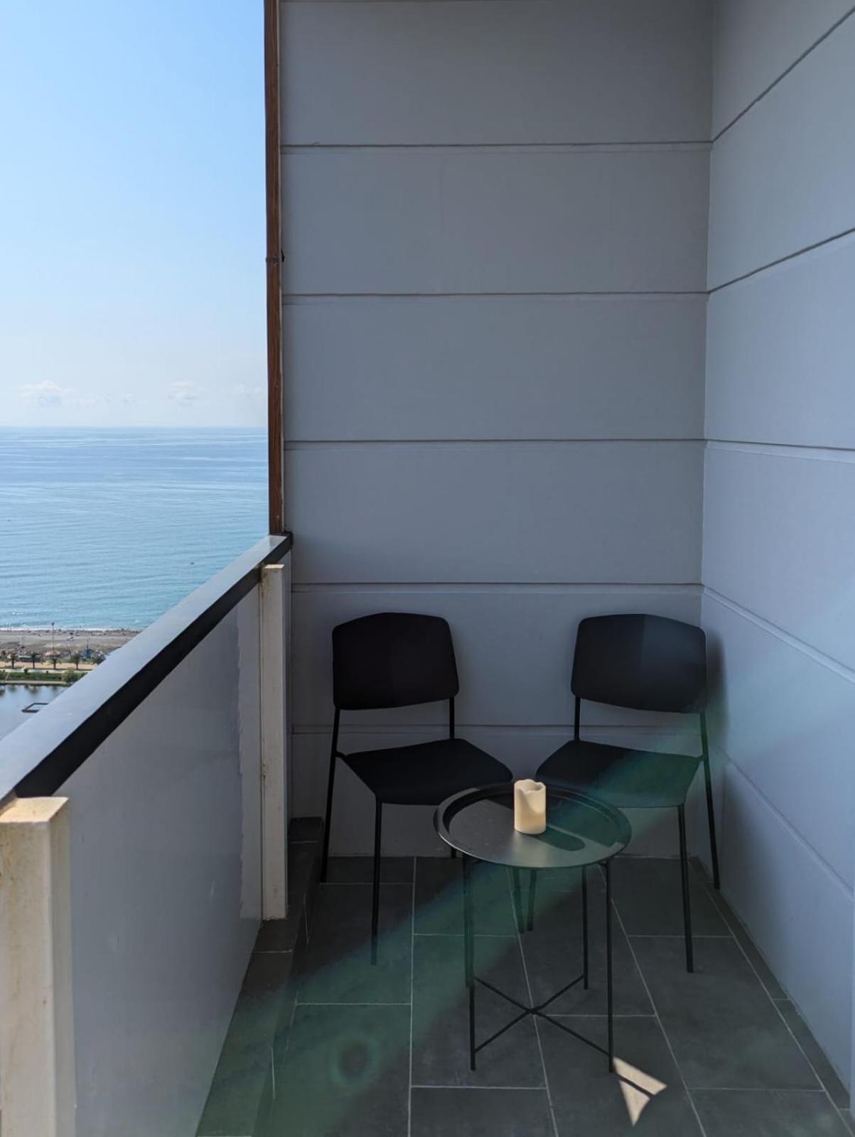 Intourist Residence Premium Studio Batumi Bagian luar foto