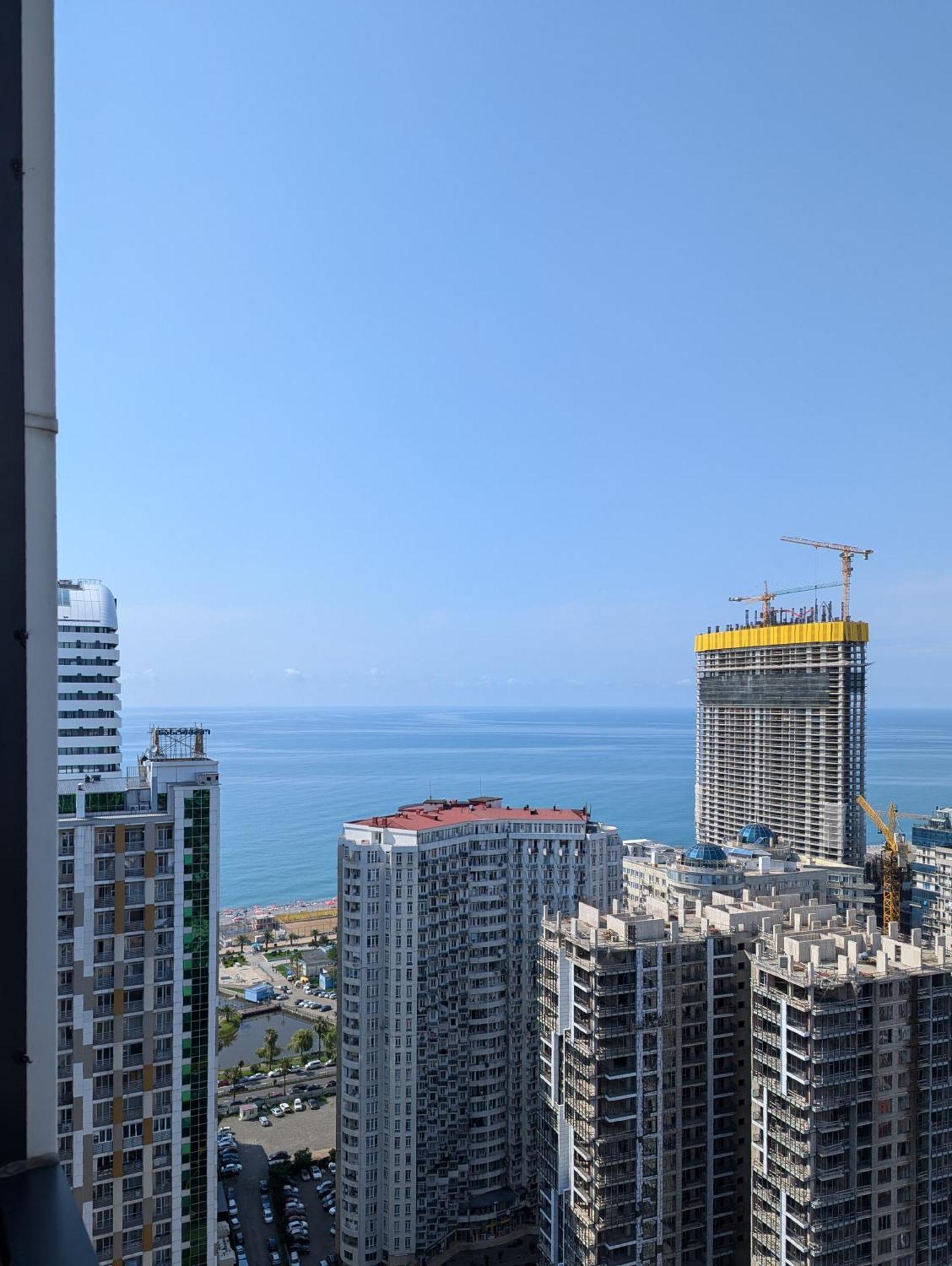 Intourist Residence Premium Studio Batumi Bagian luar foto